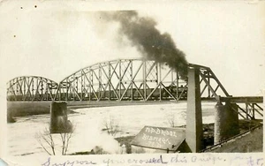 NPRR BRIDGE, RPPC, BISMARK, NORTH DAKOTA, VINTAGE POSTCARD (SX 323) - Picture 1 of 2