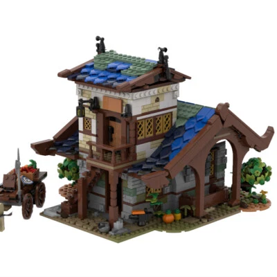 Medieval Town (Pick One of the Five Buildings) 2164 Pieces for Age 14+ - Image 1 of 4