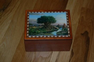 New EXTREMELY RARE Disney Animal Kingdom Pocket Watch - Picture 1 of 6