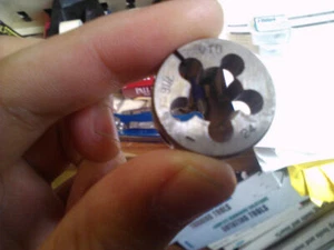 7/16"-24 X 1" HIGH SPEED STEEL ROUND ADJUSTABLE DIE - Picture 1 of 1