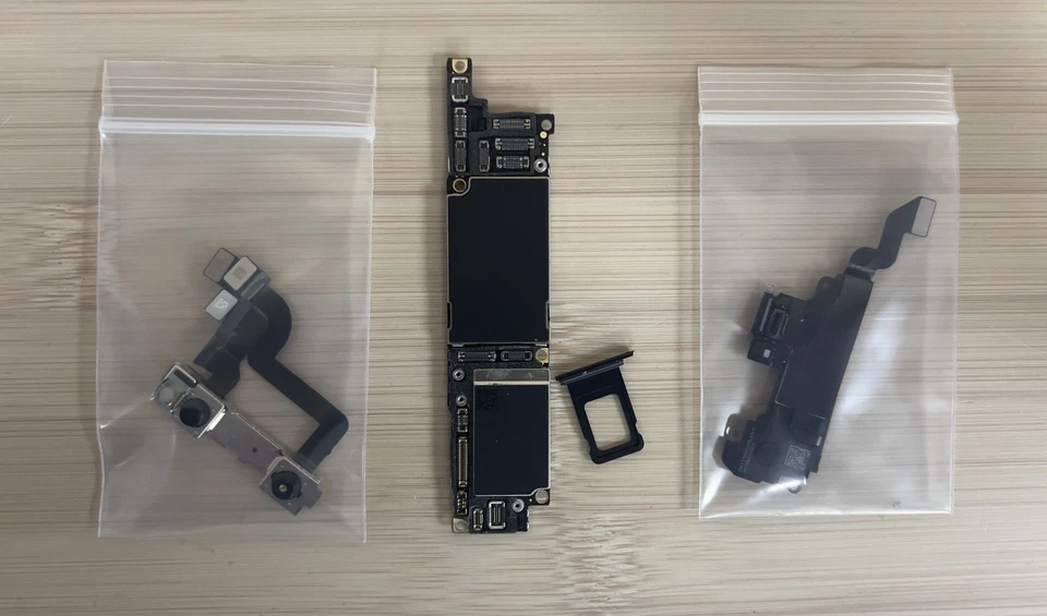 iPhone XR 64GB Unlocked Logic Board Motherboard Replacement - Image 1 of 1
