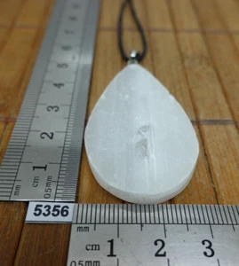Pendentif SELENITE naturelle Maroc 11,7g + cordon - collier gypse fibreux reiki - Picture 1 of 3