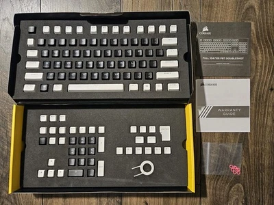 104 Corsair White Black Mechanical Keyboard Cherry - Image 1 of 4