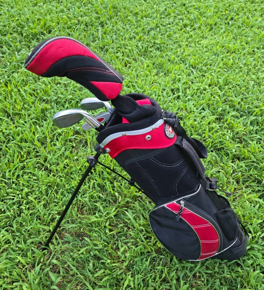 RAM Axial Junior 6 Piece TI-MATRIX Red Jr Golf Set Left Hand W/ Bag Age 7-9 - Image 1 of 4