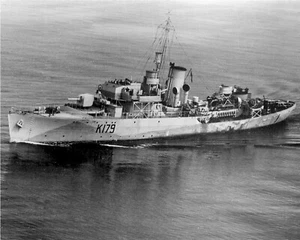 ROYAL CANADIAN NAVY CORVETTE HMCS BUCTOUCHE K179 PIC WITH STATS & HISTORY SHEET - Picture 1 of 3
