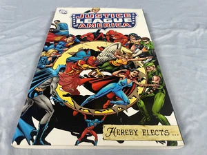 NEW Justice League of America Hereby Elects... (DC Comics 2006 February 2007) - Picture 1 of 5