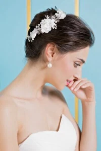 HBH Brautmoden Brautschmuck Haarstecker Strasssteinen und Perlen I Blumen - Bild 1 von 3