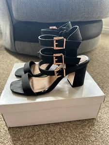 Ladies Miss Selfridge Black Strappy Block Heel Sandals, Rose Gold Buckles Size 6 - Picture 1 of 6