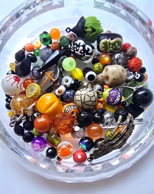 VTG - MOD Halloween BEADS CHARM LOT MIX LAMPWORK +GLASS GLOW IN DARK CZECH + - Image 1 of 4