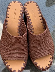Karrim gewebte Raffia Keilabsatz Pantoletten Sandalen cognac Größe 37 350 $ - Bild 1 von 6