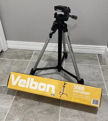 VELBON Photo/Video Tripod 5000 3-Way Panhead 360° Tilt w/Quick Release Plate - Image 1 of 4