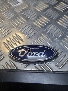 Insignia de coche de metal emblema ovalado Ford de colección 95AB-8K141-AA/B45SA - Imagen 1 de 10