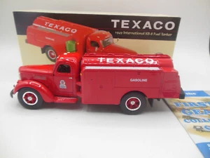 First Gear 19-2424 1949 International KB-8 Kraftstofftanker Texaco Texamatic 1:34 sca - Bild 1 von 12