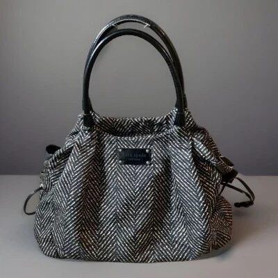 Bolso de Viaje Kate Spade Stevie Negro Blanco Bolso Cambiador Almohadilla Púrpura Lunares Foto 1 de 4