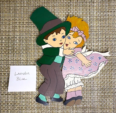 Placa de arte de pared de rimas infantiles azul lavanda dilly madera recortada a mano pintada Foto 1 de 4