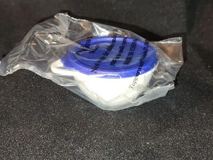 NEW SEALED Thatsa Bowl w Lid Vintage MINI Tupperware Container Keychain Size NOS - Picture 1 of 3