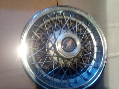 Cubierta de rueda tipo cable 14" Buick Century Regal 1980-1987 OEM  Foto 1 de 4