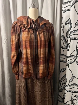 Blusa de seda a cuadros vintage años 80 VALENTINO Boutique con cuello con volantes de encaje - talla 6/8 Foto 1 de 4