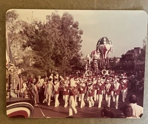FOUND VINTAGE PHOTO PICTURE Marching Band In Parade Walt Disney World Florida - Picture 1 of 3