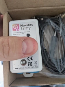 LHT65N LoRaWAN Temperature & Humidity Sensor - Picture 1 of 2