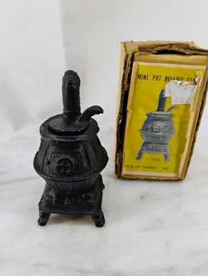 Vintage Cast Iron Potbelly Stove For Dollhouse Miniature WITH BOX - Изображение 1 из 4