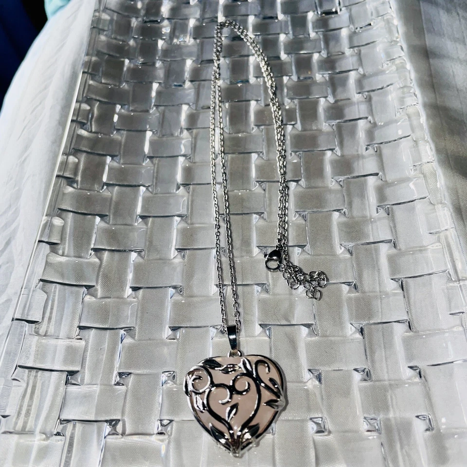 Rose Quartz Heart Necklace - Image 1 of 1