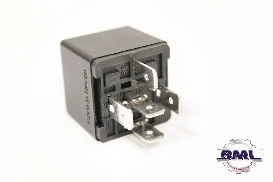 RELÉ-5 PINES JAGUAR XJS, JAGUAR XJ12S3 NÚMERO DE PIEZA AGU1070-G Foto 1 de 1