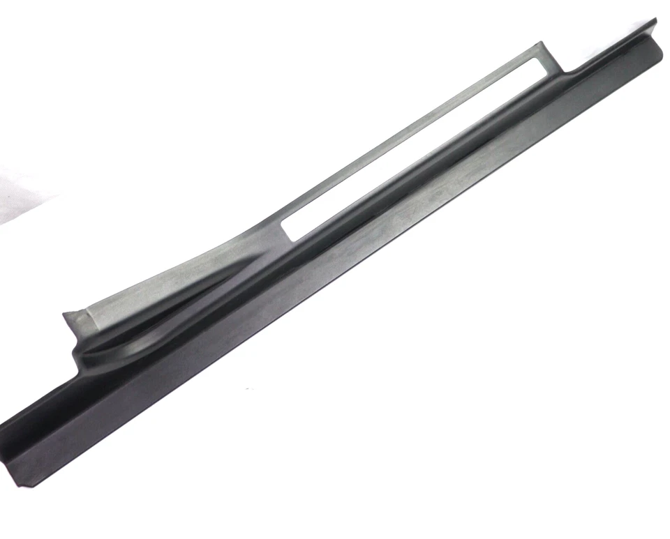 Mercedes C350 2006 puerta delantera derecha umbral rasguño moldura A 203 680 08 35 OEM 05 06 07 Foto 1 de 4