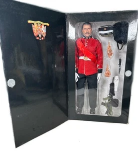 Figura de acción Coldstream Guards Sergent Miles Gates 2002 Dragon 70209 nueva en caja - Imagen 1 de 7