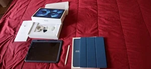 Apple iPad air (5th Generation) A2378 128 GB, wi-Fi, 12.9 in - Silver - Picture 1 of 5