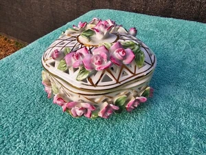 Formalities by Baum Bros Lidded Trinket Box Pink Roses Gold Trim Vintage - Picture 1 of 8