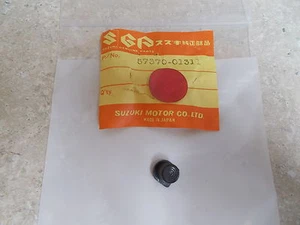 NOS OEM Suzuki Schalter Drucktaster 1967-79 T125 TC185 GT185 GT550 57370-01311 - Bild 1 von 5