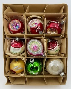 9 ORNAMENTI ALBERO DI NATALE vintage in vetro decorato a mano in scatola terra di Babbo Natale - Foto 1 di 2
