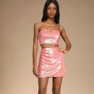 Conjunto de Falda Top Sin Tirantes Lulus Shine Temporada Rosa Lentejuelas Dos Piezas Talla XL - Imagen 1 de 10