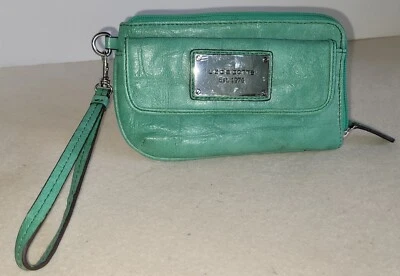 Liz Claiborne Bolso sin asas Licencia Verde Cartera Muñequera Cartera Ligero Verano Bonito Foto 1 de 4