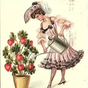 C.1907 Postal de San Valentín Mujer Bonita Vestido de Encaje Rosa Regadera Corazón Bush - Imagen 1 de 3