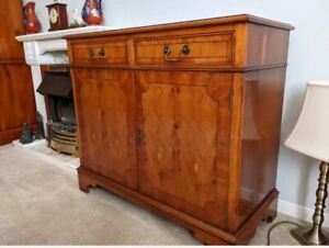 Yew Wood Small Sideboard/Drinks Cabinet 2 Drawers 2 Doors Excellent Condition