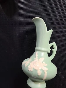 Grüner Krug Ewer Vase Vintage Weller Keramik Kamee Rose Blume - Bild 1 von 3