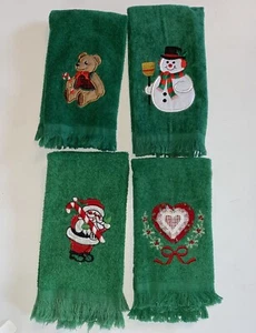 Lot Of 4 Vintage Embroidered Snowman Bear Santa Christmas Fingertip Towels - Picture 1 of 16