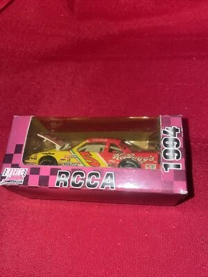 Terry Labonte #5 Kellogg's Corn Flakes 1994 Chevrolet Lumina 1:64 RCCA 10,000 - Image 1 of 4