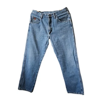 Twenty X Men's Blue Jeans Light Wash Denim Relaxed Fit Workwear Size 34x30 VTG - Image 1 of 4