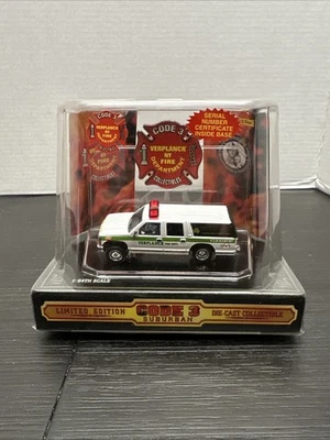 Code 3 Diecast GMC Suburban City of Verplanck FD 1:64 1998 - Image 1 of 4