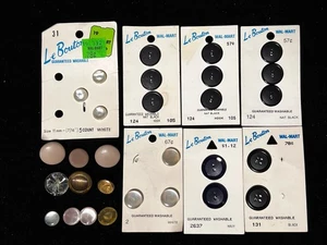 Le Bouton Dress It Up Lot New Black & White Buttons - Picture 1 of 9