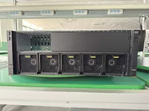 FusionServer CX5200 V5 8x2.5”8 GPU Server - Bild 1 von 5