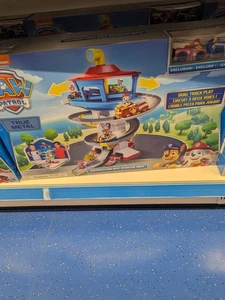 PAW PATROL True Metal Zentrale Rennbahn Adventure Bay Rescue Way Marshall Chase - Bild 1 von 2