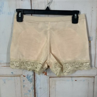 Buttlifter Boyshort Bragas Encaje Ribete Pierna Talla M Beige Natural Foto 1 de 4