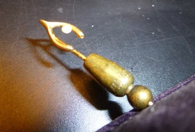 ANTIGUO PASADOR DE ESPOLETA DE ORO AMARILLO DE 10K CON PERLA DE SEMILLA PEQUEÑA Foto 1 de 3