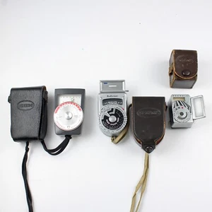 Lot of Three Sekonic Light Meters - Auto-Lumi 86 / L-6 / & Shoe Mount - Picture 1 of 3