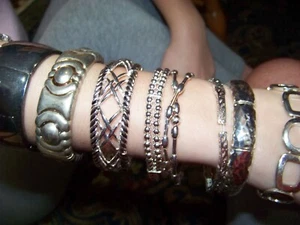 25 Silver Bracelets - BEAUTIFUL Cuff, Clamp, Bangle, Hearts, Swirls, Bead, Links - Picture 1 of 15