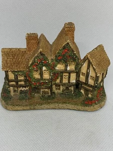 David Winter Cottage “The Apothecary's Shop” 1985 Hand Painted Includes The coll - Picture 1 of 5